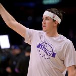 Lakers guard out at least a week with left calf strain