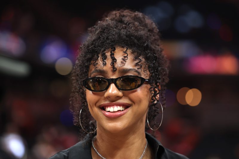 Azzi Fudd, Carmelo Anthony among star-studded crowd at Unrivaled semis