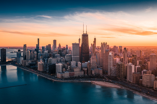 Illinois Adviser Charged in 5-Year Ponzi Scheme