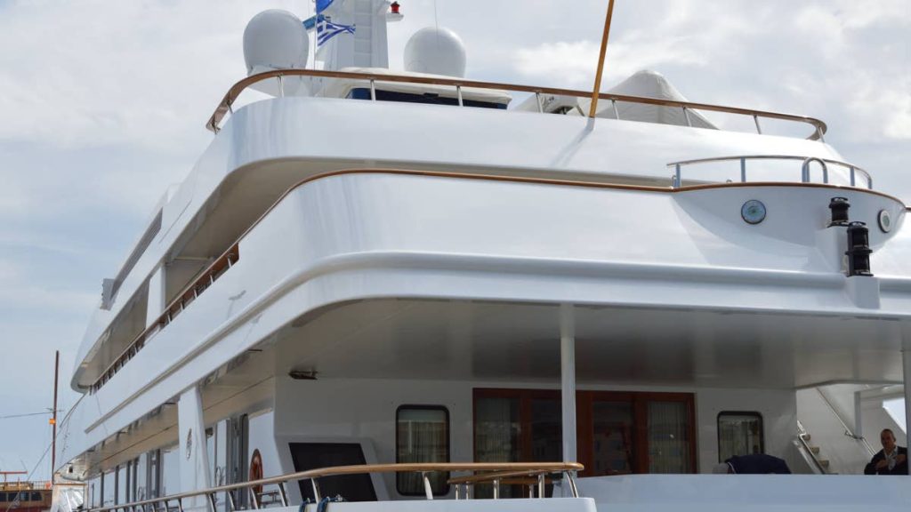 50-year-old boat builder files Chapter 7 and won’t deliver
